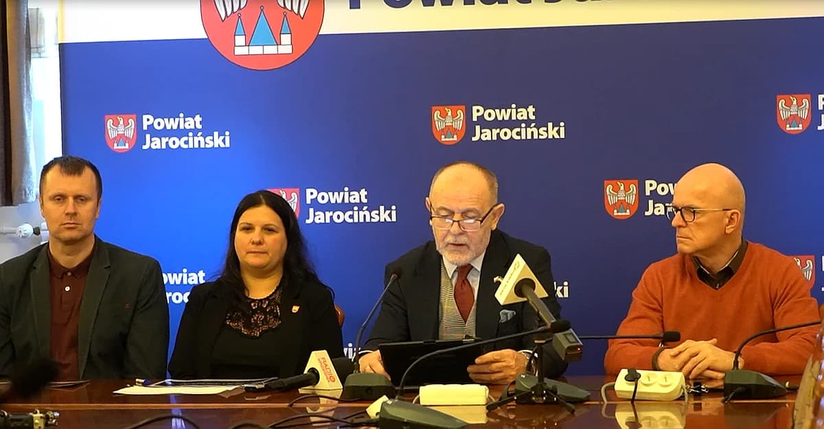 Poseł Jan Mosiński w Jarocinie. Ogłoszono kolejne dofinansowania na drogi [WIDEO]