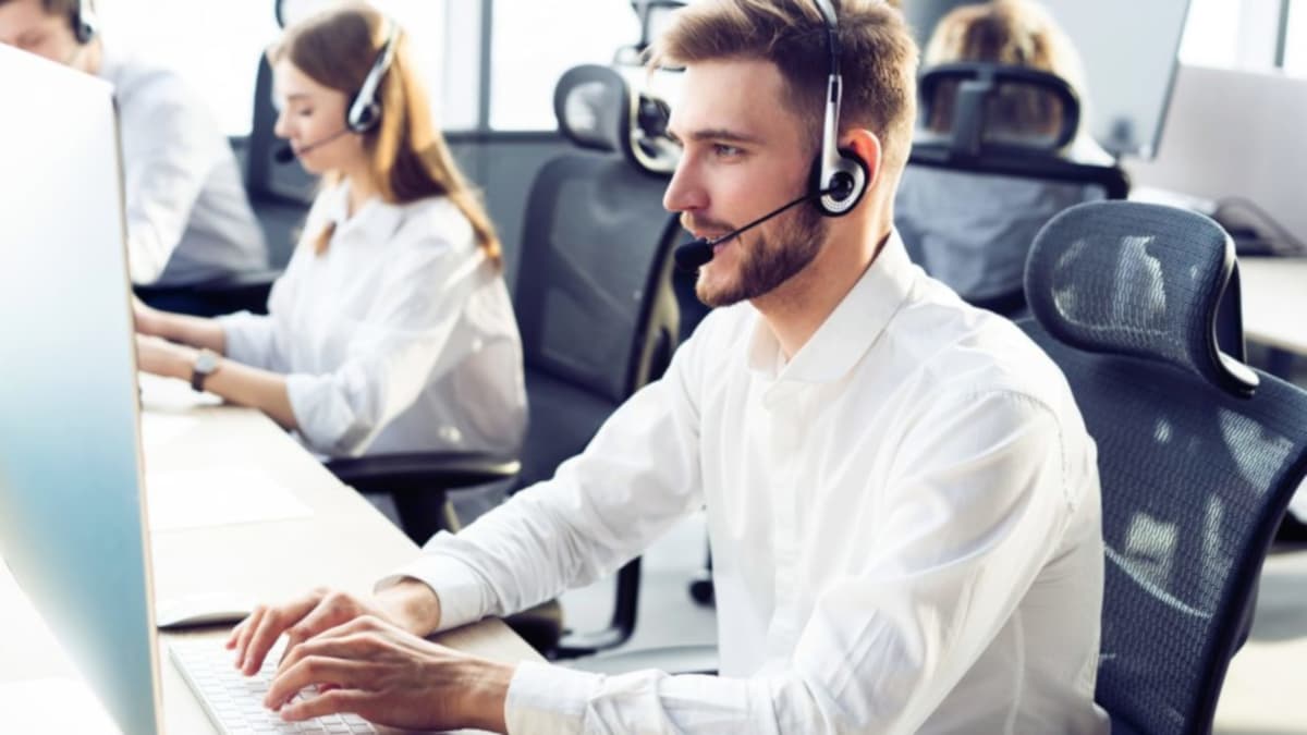 Pandemia. Wszystkie numery telefonów w jednym miejscu