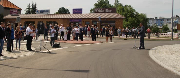 UWAGA! Otworzyli rondo  w Jarocinie i znieśli objazdy [GALERIA, WIDEO]