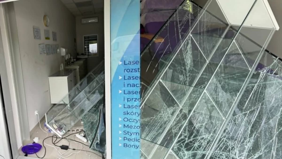 Zamaskowani sprawcy skradli drogi sprzęt z gabinetu kosmetycznego. Straty są olbrzymie