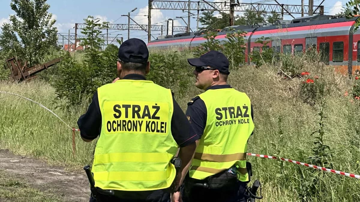 Niebezpieczna zabawa na torach. Kilkulatków zatrzymali funkcjonariusze Straży Ochrony Kolei
