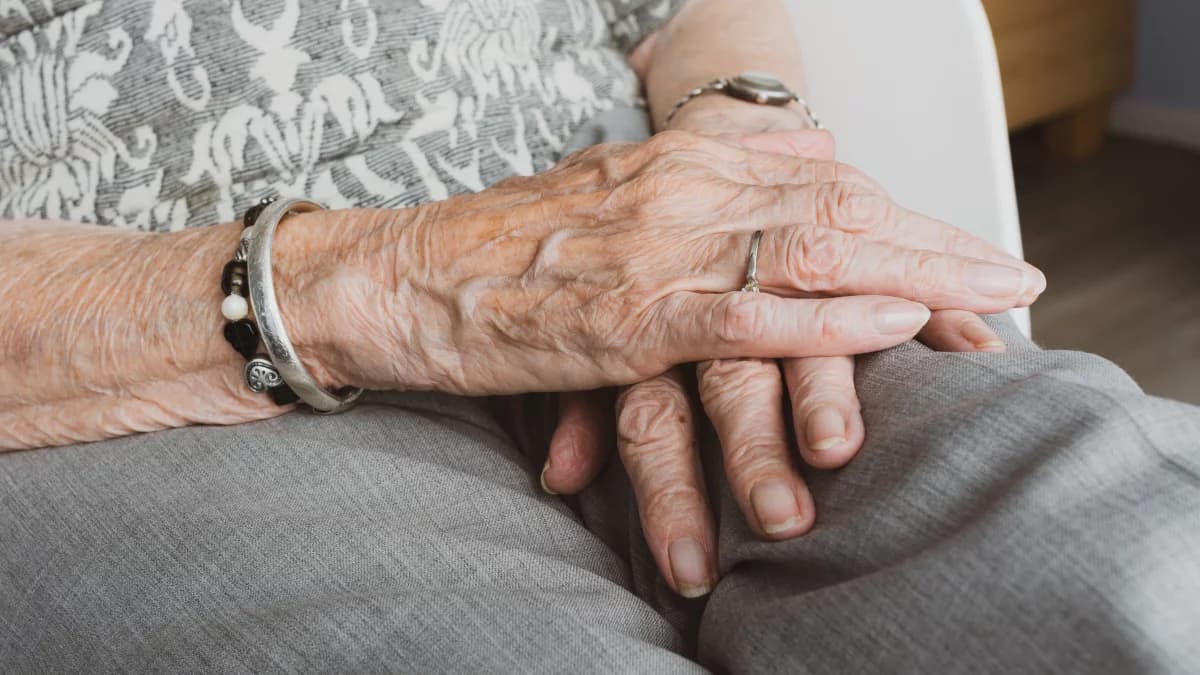Ważny termin dla seniorów. Co trzeba zrobić do 25 sierpnia, by nie stracić części emerytury?