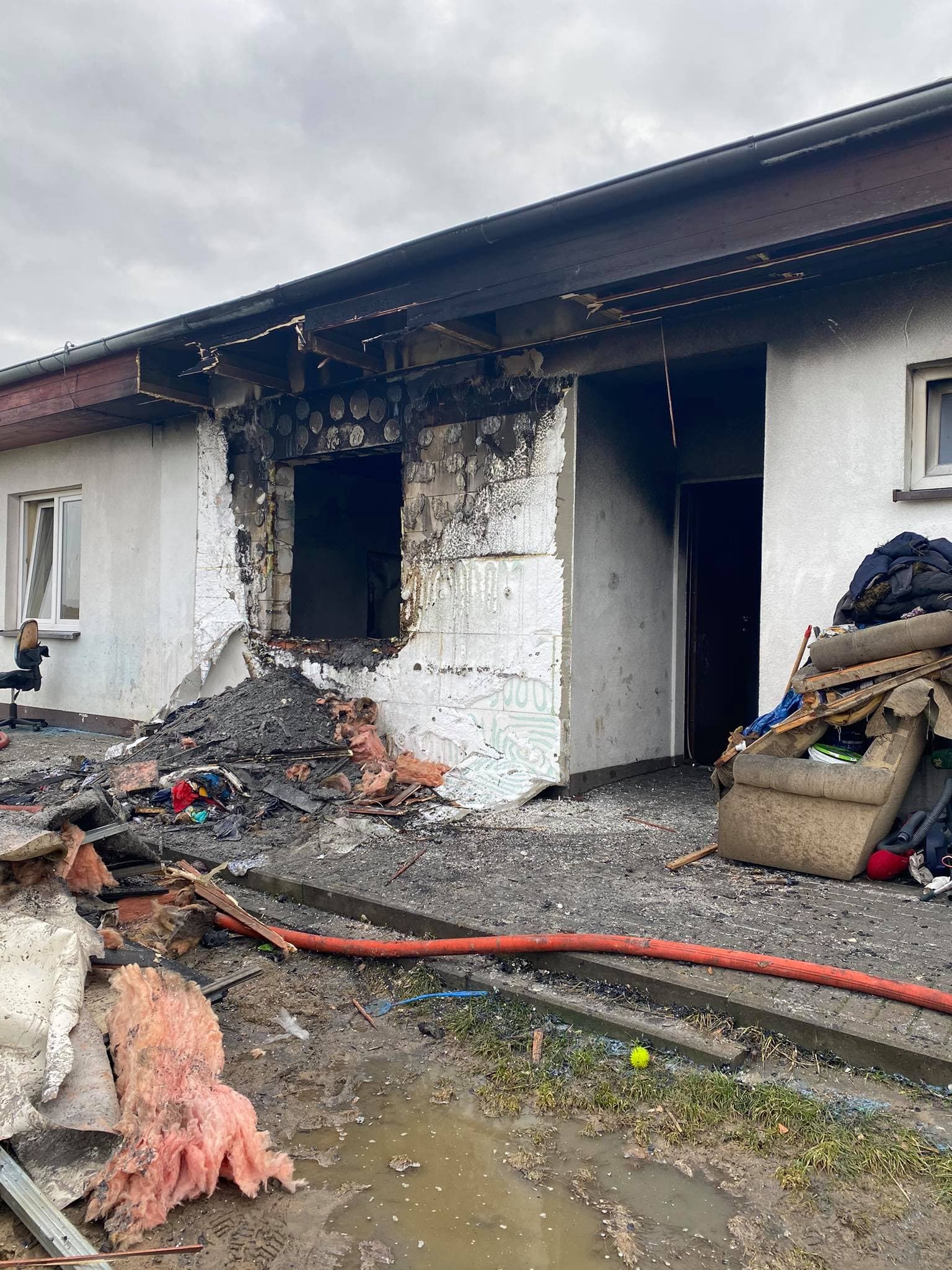 Pożar mieszkania w budynku wielorodzinnym w Łuszczanowie