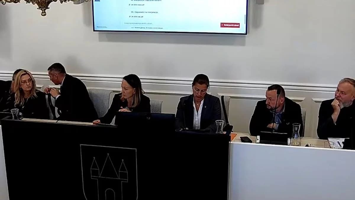 Kolejne posiedzenie Rady Miejskiej w Jarocinie. W programie 20 punktów. Co dokładnie? [AKTUALIZACJE, SONDA]