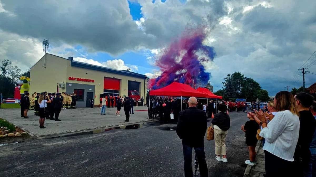 OSP w Boguszynie z nową remizą. Huczne otwarcie z zabawą do późnej nocy [ZDJĘCIA, WIDEO]