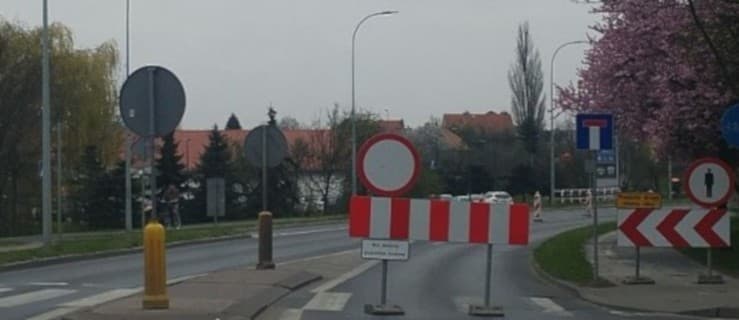 Zamknięta jedna z ważniejszych ulic w centrum Jarocina [SONDA]