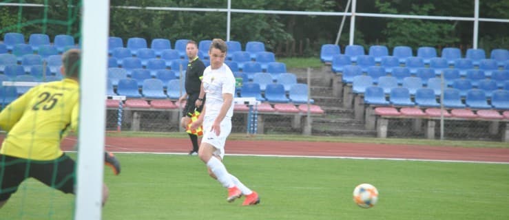 Sześć goli i wysoka wygrana Jaroty