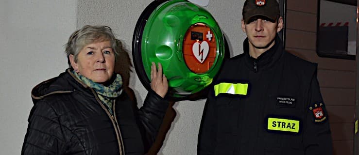 Pierwszy publiczny defibrylator w powiecie jarocińskim [WIDEO]