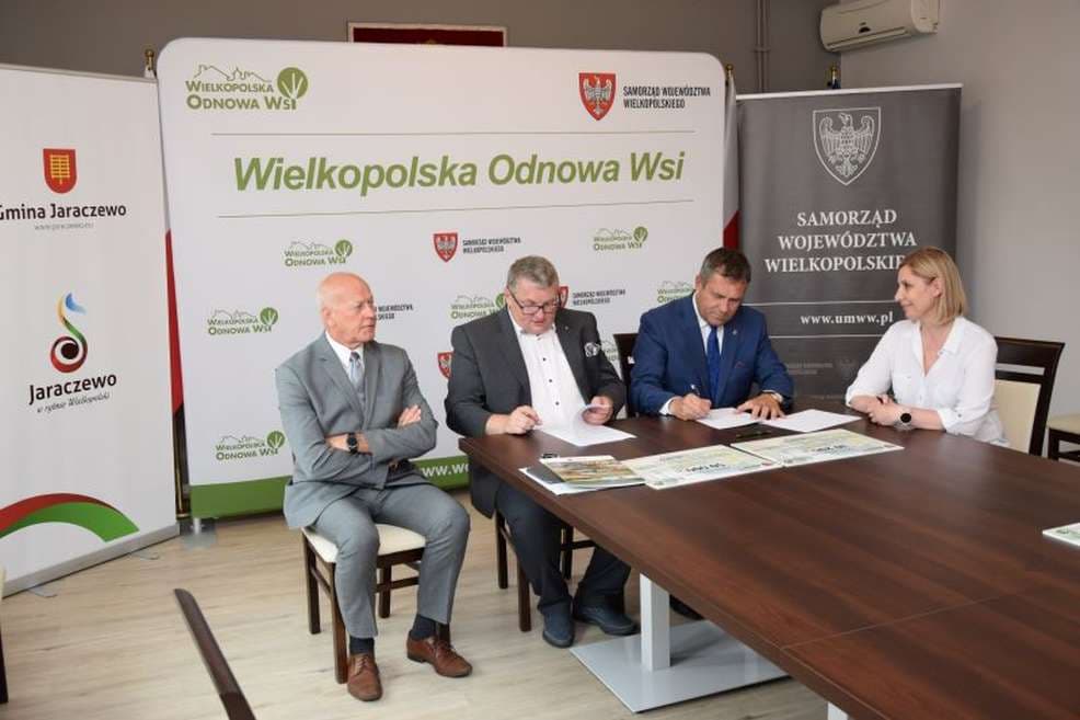 Jarocin. Sołectwo Potarzyca pozyskało 50 tys. zł na II etap rewitalizacji stawu. Resztę dołoży gmina [ZDJĘCIA]