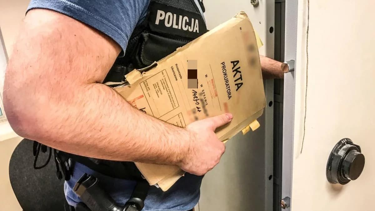 Ciało mężczyzny znaleziono na terenie gminy Żerków. Prokurator zarządził sekcję zwłok