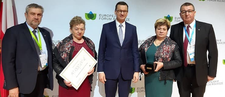 Przewodnicząca dostała od premiera czek na 10 tys. zł