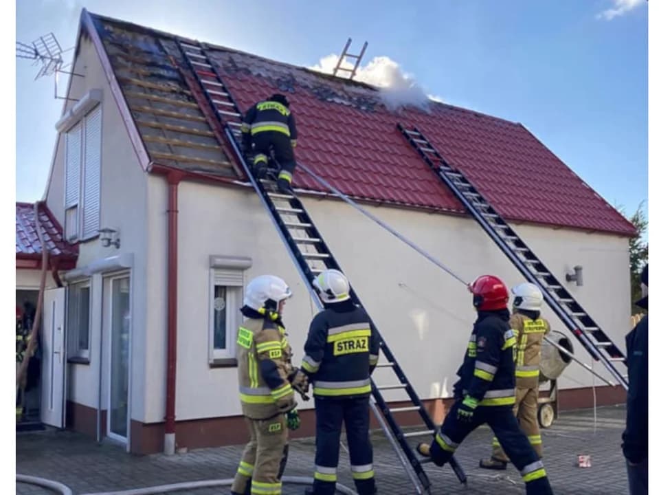 Pożar poddasza domu w Jarocinie