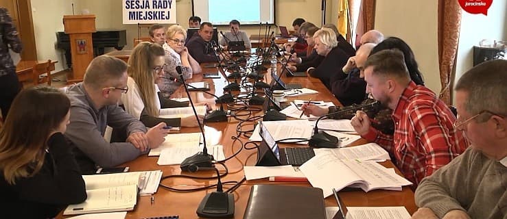 Komisja opiniuje budżet. Radny ZJ do opozycji: Zaczynacie "rozkminiać" poszczególne dane