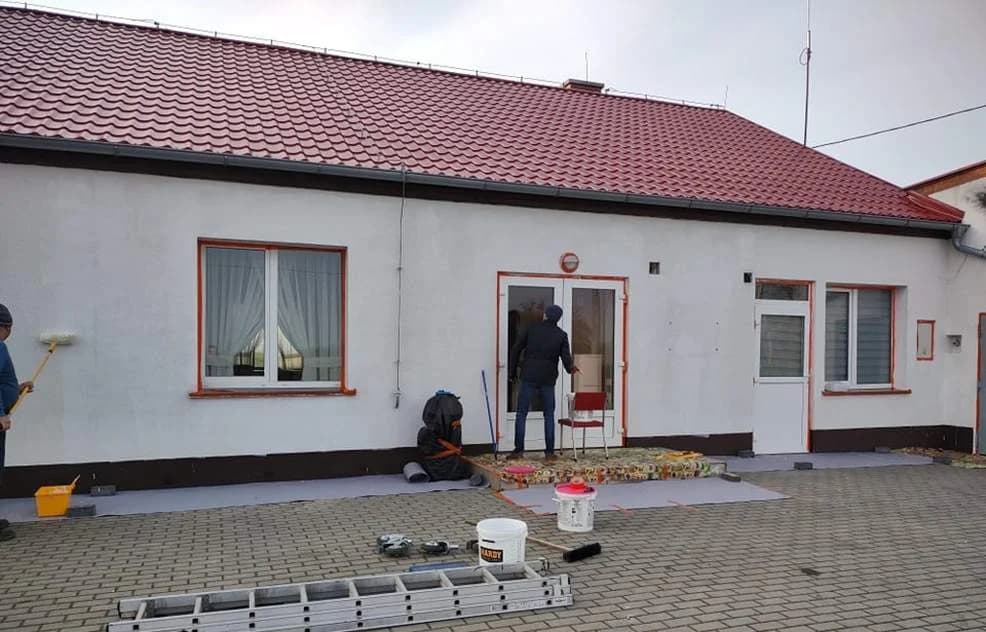 Świetlica Wiejska w Komorzu Przybysławskim w nowej odsłonie