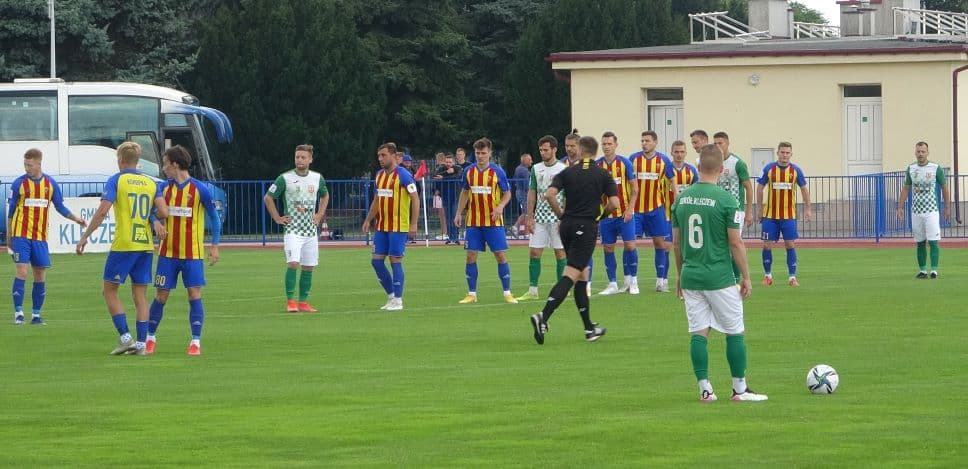 Jarota ciągle niepokonana!