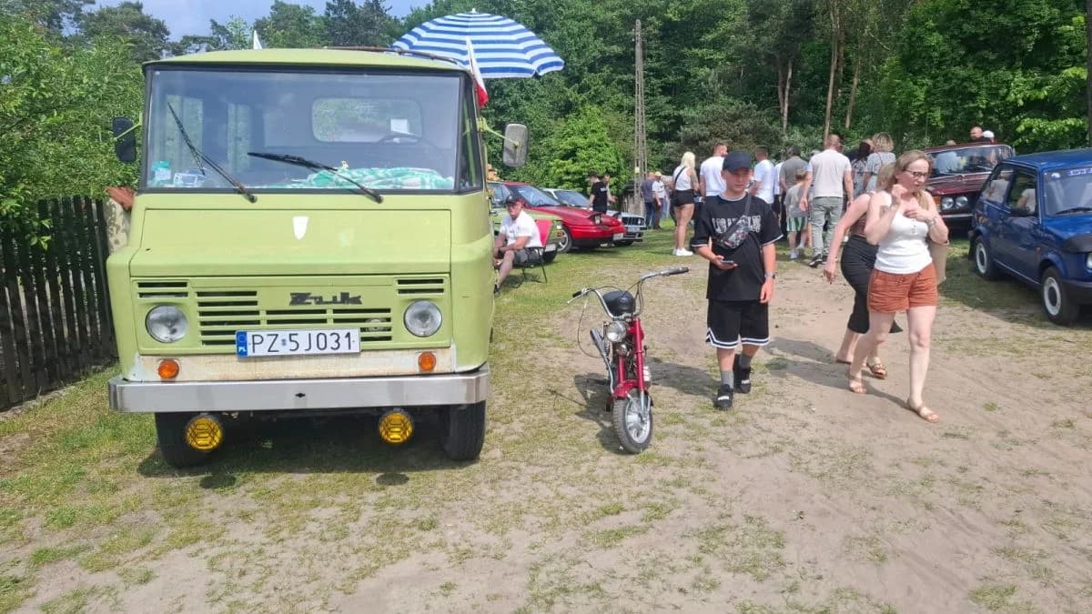 Raj dla fanów PRL-u na zlocie w Wolicy Koziej [ZDJĘCIA]