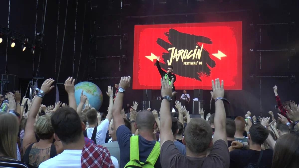 Quebonafide skończył karierę. W 2018 roku wystąpił na Jarocin Festiwal [ZDJĘCIA, WIDEO]