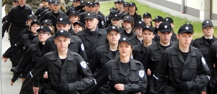 Ministerstwo Obrony Narodowej zainteresowało się jarocińską szkołą mundurową