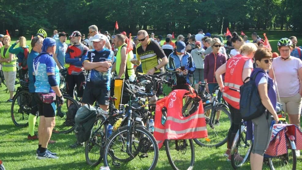 VII Zakręcony Rajd Rowerowy przejechał drogami powiatu jarocińskiego [DUŻO ZDJĘĆ]