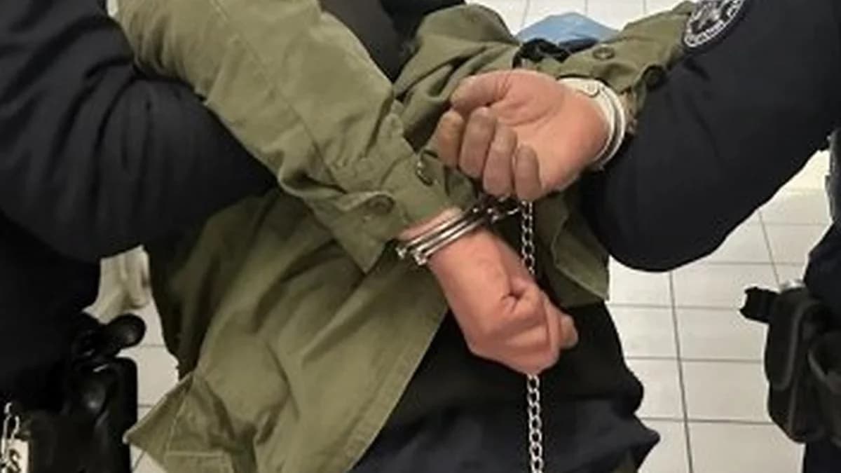 Napad na mężczyznę na rynku w Jarocinie. Świadek obezwładnił napastnika