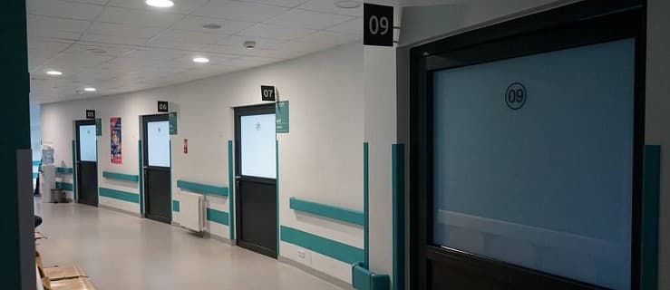 Jeden walczy o życie w szpitalu. Drugi usłyszał prokuratorskie zarzuty