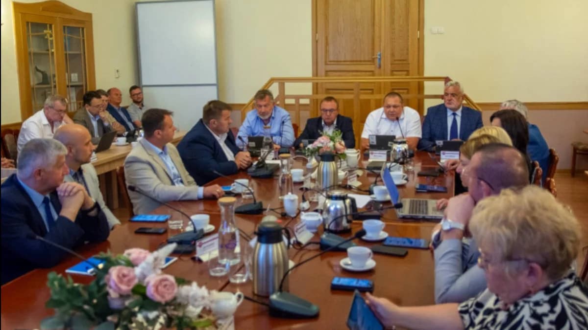 O pieniądzach dla szpitala i parafii zdecydują powiatowi radni [AKTUALIZACJA, SONDA]