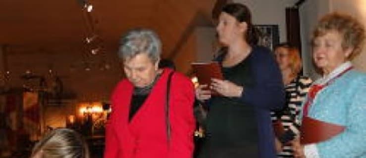 Tablica na początek, książka na koniec