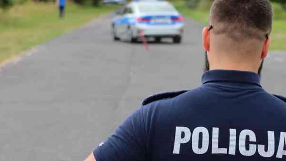 Motocyklami bez uprawnień jeździli po wsi