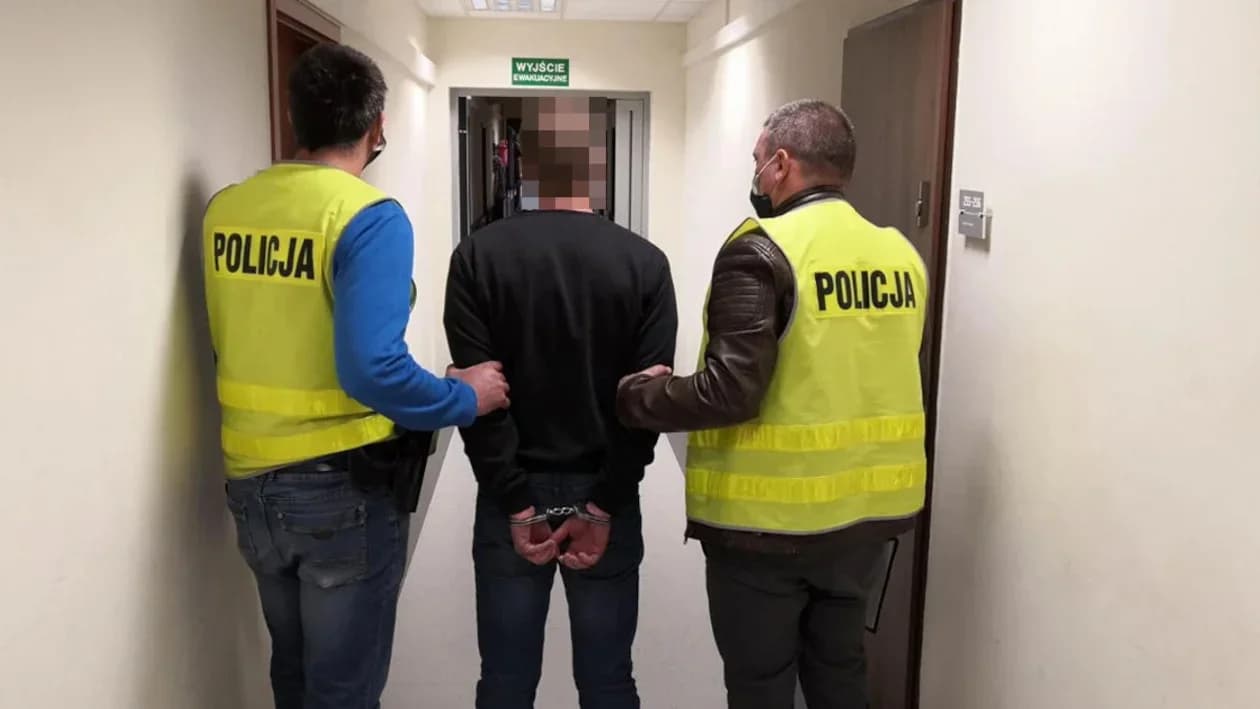 Był poszukiwany przez sąd wpadł podczas kradzieży w jednym z jarocińskich marketów