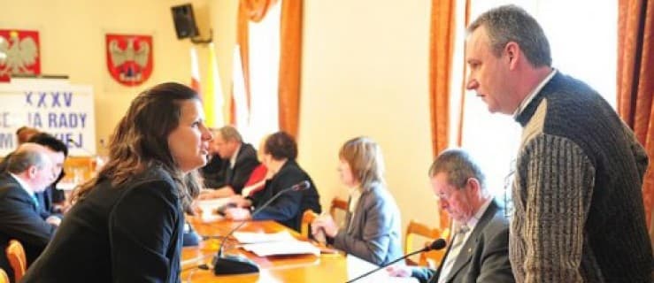 Pensja burmistrza Jarocina z poparciem jednego radnego