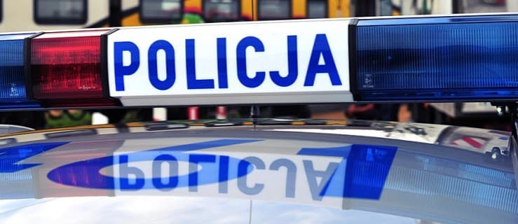 Złodzieje odjechali mercedesem ze sprzętem