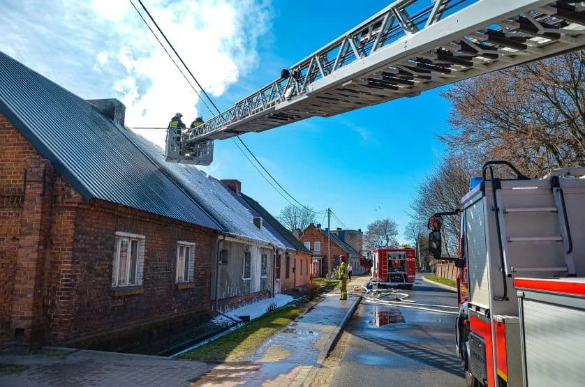 Straż pożarna została zadysponowana do Goliny, gdzie paliło się poddasze [ZDJĘCIE]