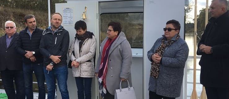 W tym tygodniu ruszyła przeprawa promowa w Dębnie. Kto pierwszy z niej skorzystał?