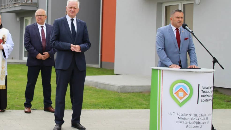 Burmistrz Jarocina podjął decyzję w sprawie swojego członkostwa w partii Gowina
