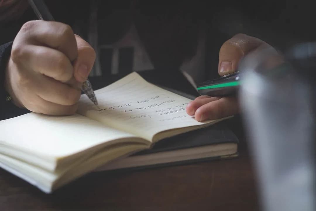 Zaczynasz studia w październiku? Zobacz, czy masz szansę na kredyt i jak się o niego starać [PORADNIK]