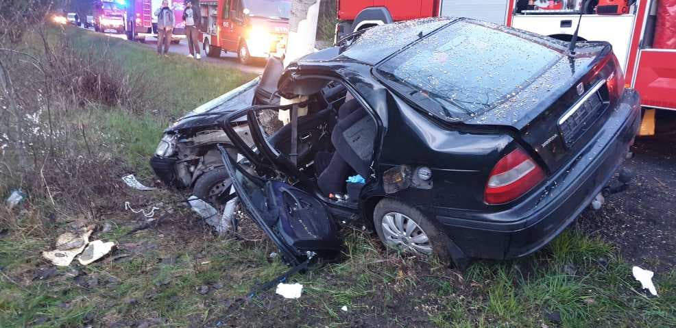 Wypadek na drodze wojewódzkiej między Bachorzewem a Tarcami. Jedna osoba poszkodowana