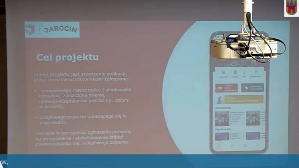Jarocińskim radnym zaprezentowano narzędzie do zgłaszania uciążliwych odorów