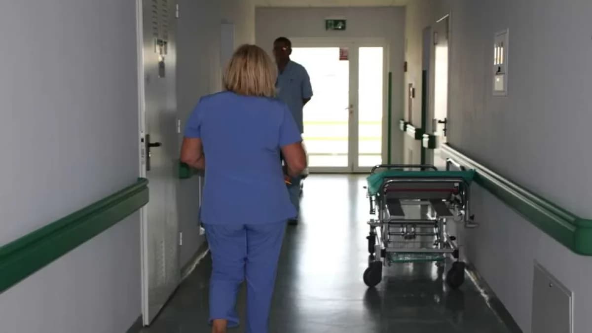 Ordynator jarocińskiej ginekologii znalazł pracę w innym szpitalu. Nie przeniósł się tam sam