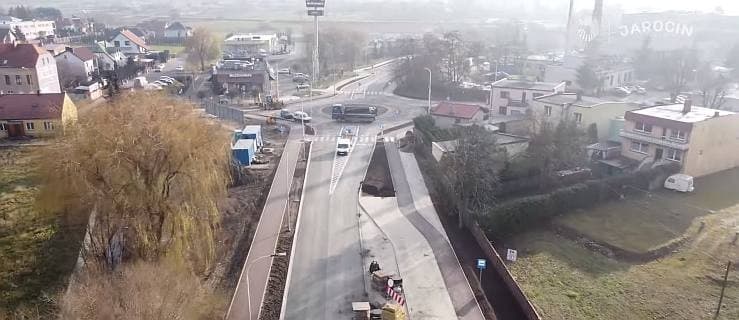 Nowe ronda w centrum Jarocina już skończone. Od dzisiaj można jeździć po nowych skrzyżowaniach [ZDJĘCIA]