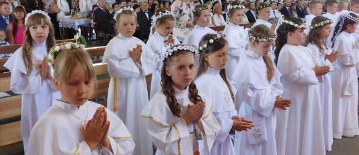 Pierwsza Komunia Święta po raz pierwszy w kościele Matki Bożej Fatimskiej w Jarocinie [VIDEO]