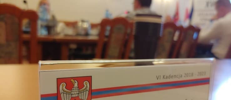 Dyscyplinarnie zwolniony sekretarz wrócił na stanowisko [SONDA]