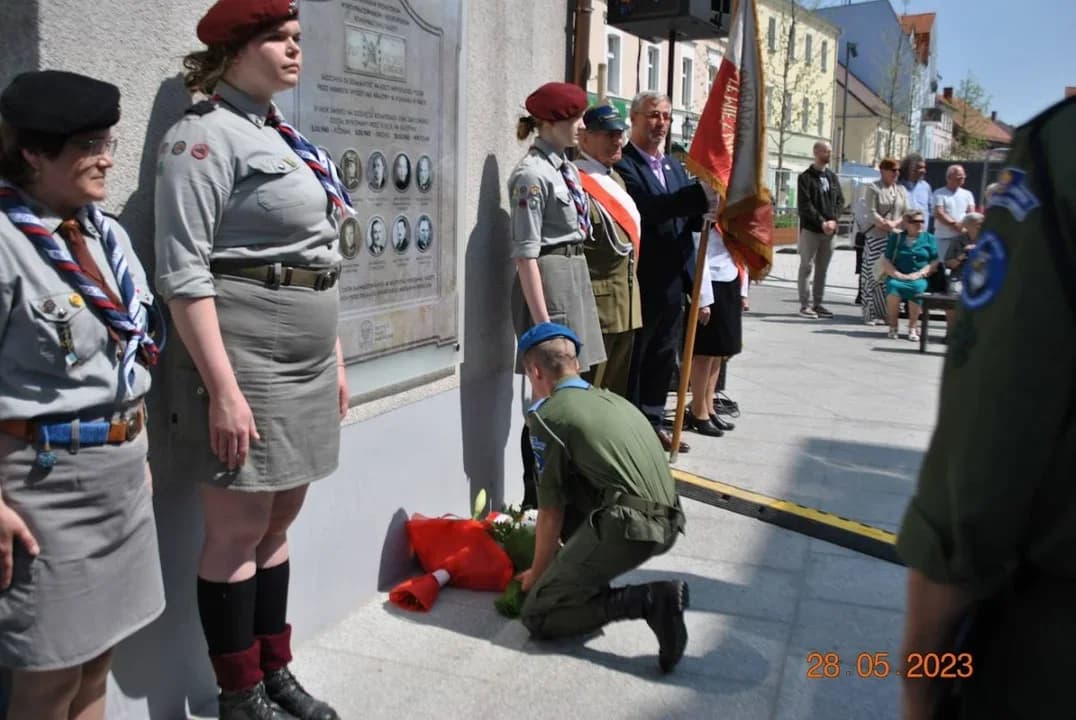 W niedzielę uczczą kolporterów "Dla Ciebie, Polsko" na mszy św. i pod tablicą [ZDJĘCIA]