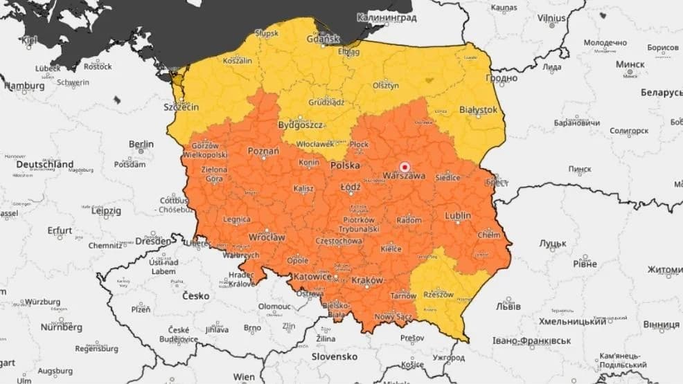 Załamanie pogody. Silny wiatr, superburze i tornada
