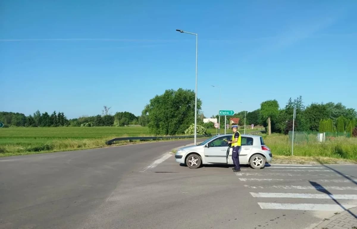 Duża akcja policji o świcie. Wpadły dwie osoby