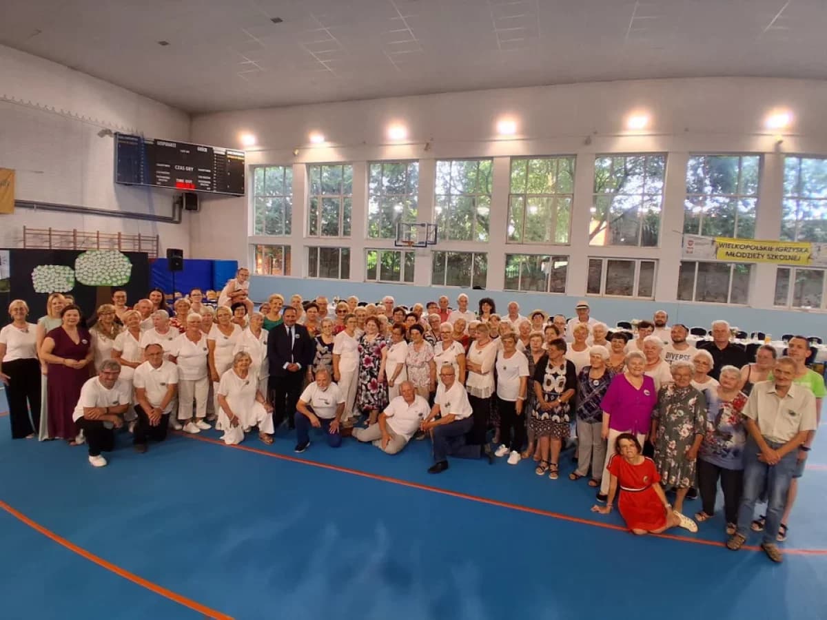 150 seniorów w wyjątkowym projekcie. Bawili się na wielkiej Senioriadzie