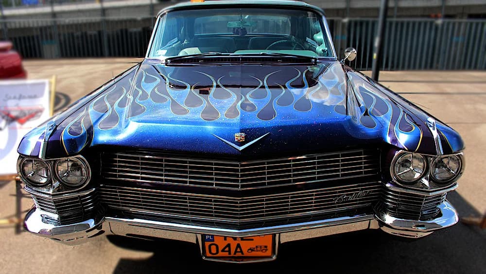 Te auta, to nie pojazdy - to styl życia. Byliśmy na American Cars Mania 2022