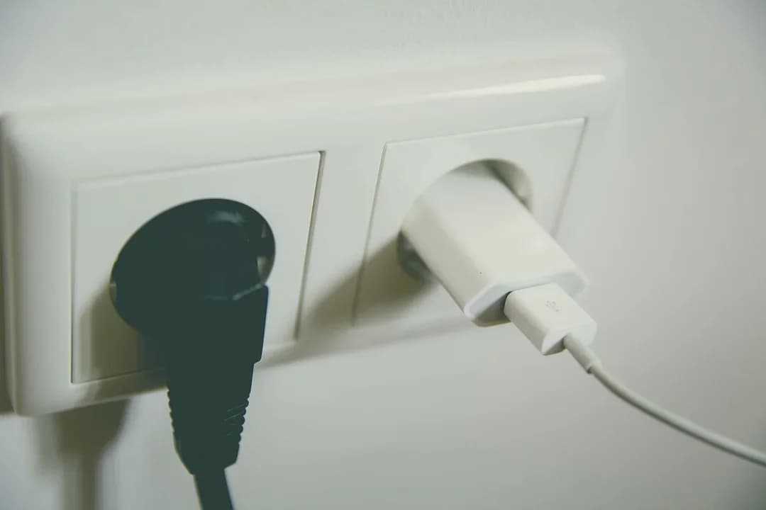 Tyle zapłacimy za prąd. Kto może liczyć na bon energetyczny?