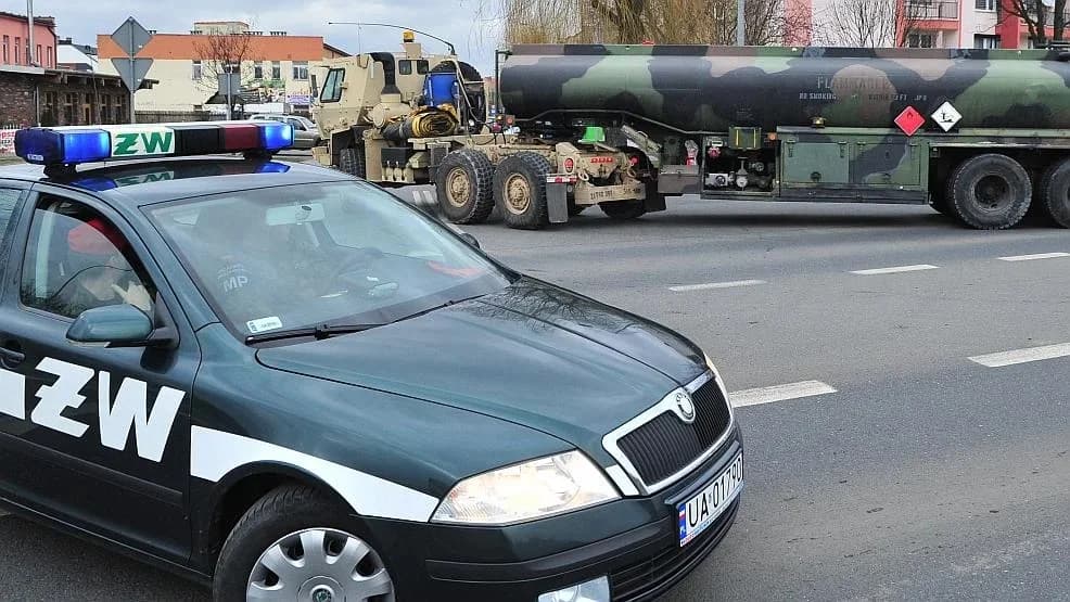 Kolumny wojskowe przejadą przez Wielkopolskę. Jest apel o niepublikowanie zdjęć