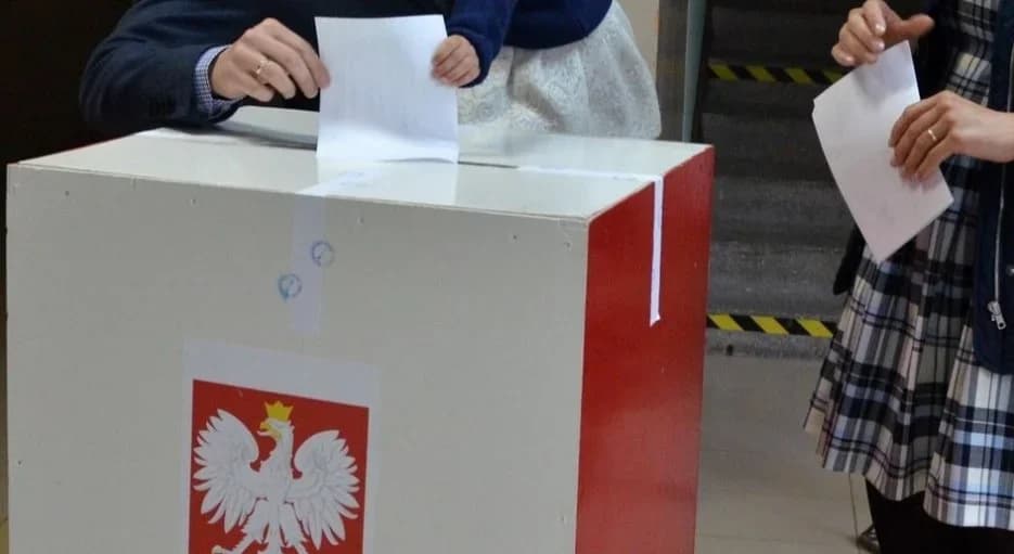 PKW podało dane o frekwencji. "Demobilizacja, szczególnie wśród młodych"